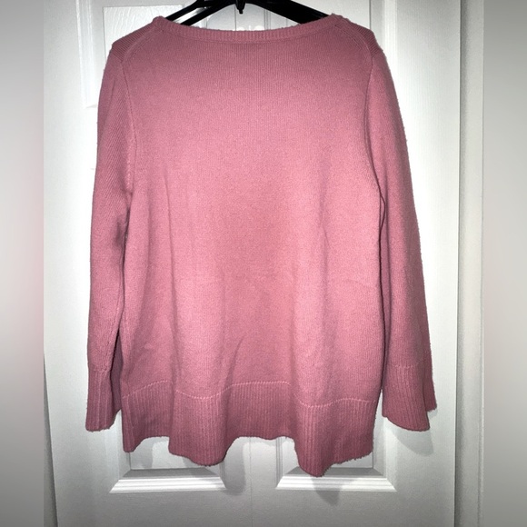 J Crew soft cashmere/wool mauve/pink sweater Size S. Slightly oversized. - Picture 3 of 10